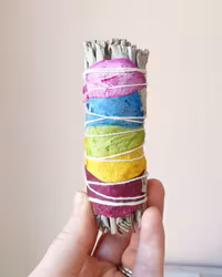 Salviabunt med torkade rosenblad