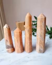 Månsten (Peach), polerad spets/Obelisk