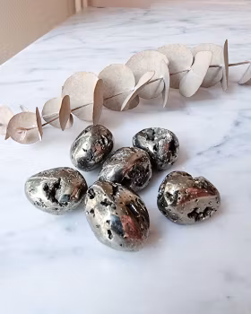 Pyrit, handpolerad cuddle