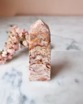 Rosa Crazy Lace agat, Torn nr 2 med lite druzy