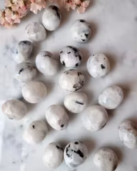 Regnbågsmånsten, cuddle