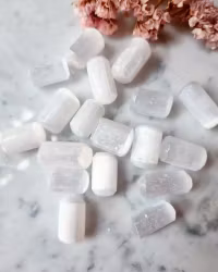 Selenit, polerad/trumlad (större)