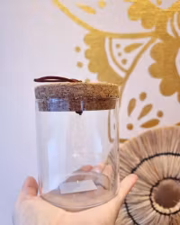 Glasburk med lock i kork