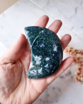 Mossagat, polerad stor måne nr 1