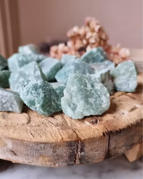 Grön Aventurin, liten rå bit