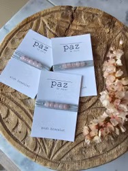 Wish bracelet, Rosenkvarts (ljusgrått band)