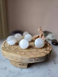 Selenitklot, vitt ca 4cm