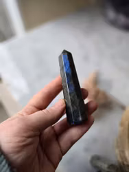 Labradorit, polerad spets (Q)