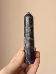 Iolit, polerad spets ca 11.5cm nr L