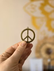 Peace | Berlock | Antikguld | ca 43mm