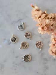 Lotusblomma | Rund berlock | Silver | ca 20mm