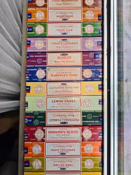 Satya, kit med 4 rökelsepaket (slumpvis valda)