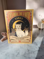 Cats rule the earth tarot | svensk version