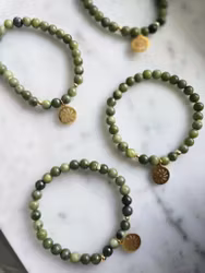 Armband, Jade (Xinyi) 6mm