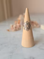 Ring med mandala/blomma 2, rostfritt stål