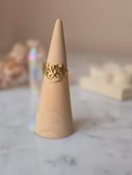 Ring med måne & lotus, guldpläterat rostfritt stål