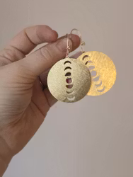 Örhängen månfaser guld