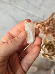 Danburit rå spets 16