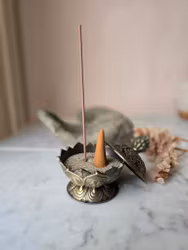 Rökelsehållare, dekorativ metallskål med lock