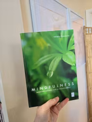 Mindfulness - medveten närvaro som levnadsstrategi | Viktoria Konstenius