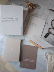 Body & soul care, affirmationskort som hjälper dig att må bra inifrån och ut. | Josefin Dahlberg