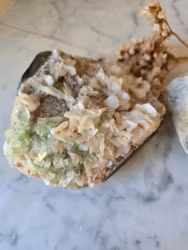 Grön apofyllit & stilbit