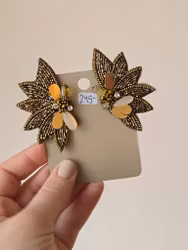 Örhänge nr 23 (guld blomma pärlor)