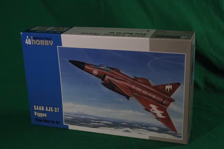 SAAB AJS-37 Viggen "Show Must Go On" 1/48
