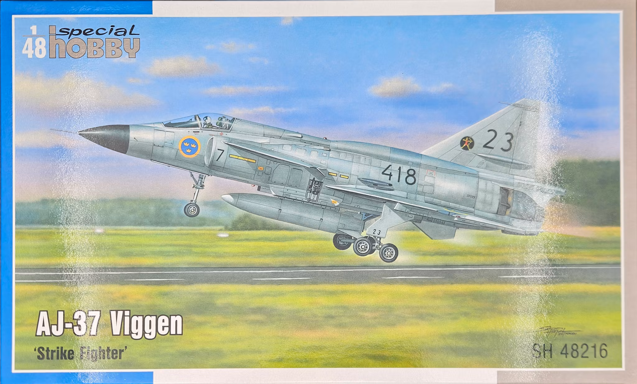 AJ-37 Viggen Strike Fighter 1/48