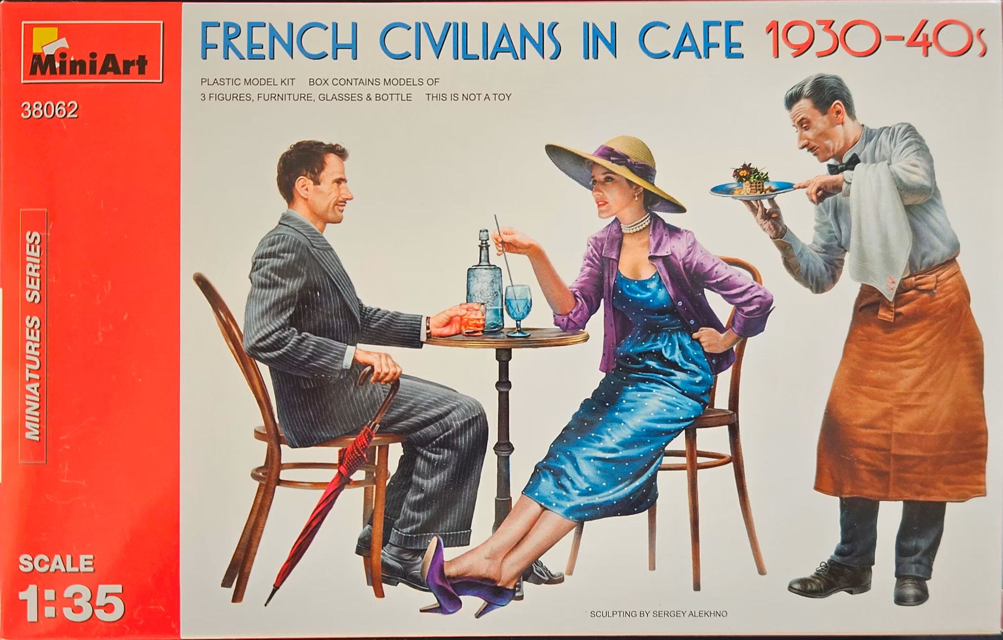 French Civilians in Cafe 1930-40s 1/35