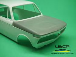 BMW 2002 Bonnet 1/24