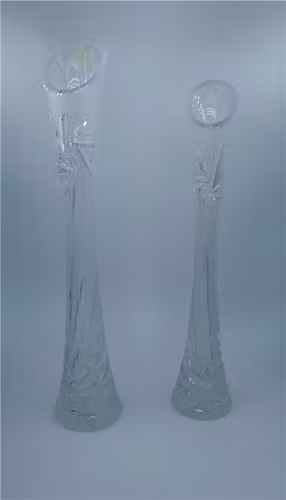 Blomstervaser, 2 stk i krystall.