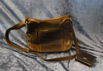 Veske og lommebok i sett. Merke: The Monte