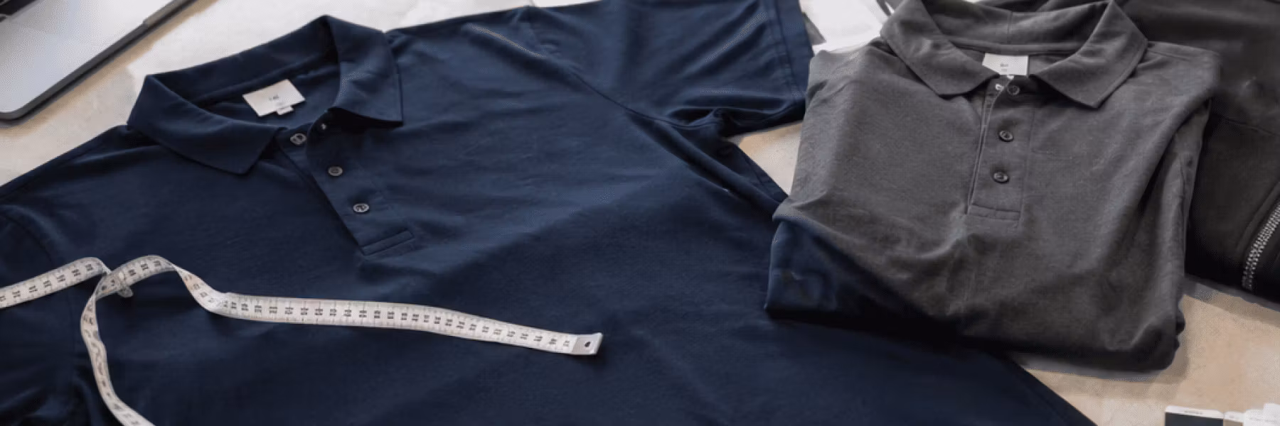 Så väljer du rätt passform på profilkläder för ditt företag