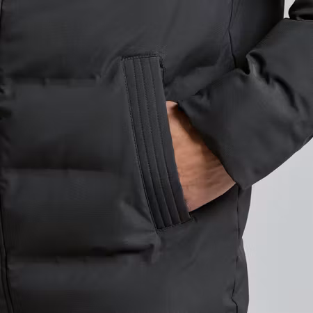 Lång vadderad jacka i återvunnen polyester med huva för unisex | 2786