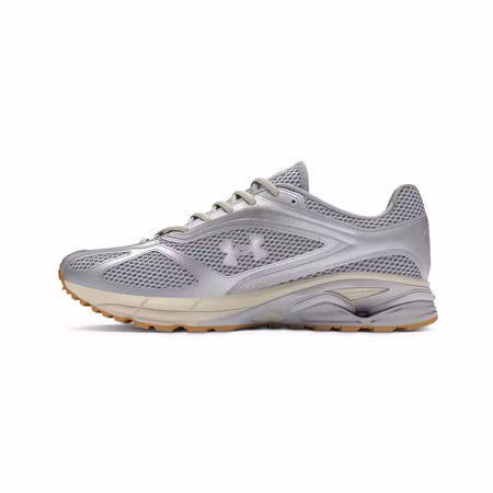 Silver löparsko i mesh och läder med HOVR-dämpning för dam | Under Armour