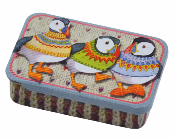 WOOLLY PUFFIN STITCH MARKERS IN A POCKET TIN (MARKÖRER+ASK)
