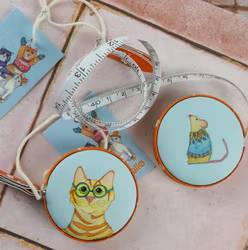 Kittens in Mittens Tape Measure (MÅTTBAND)