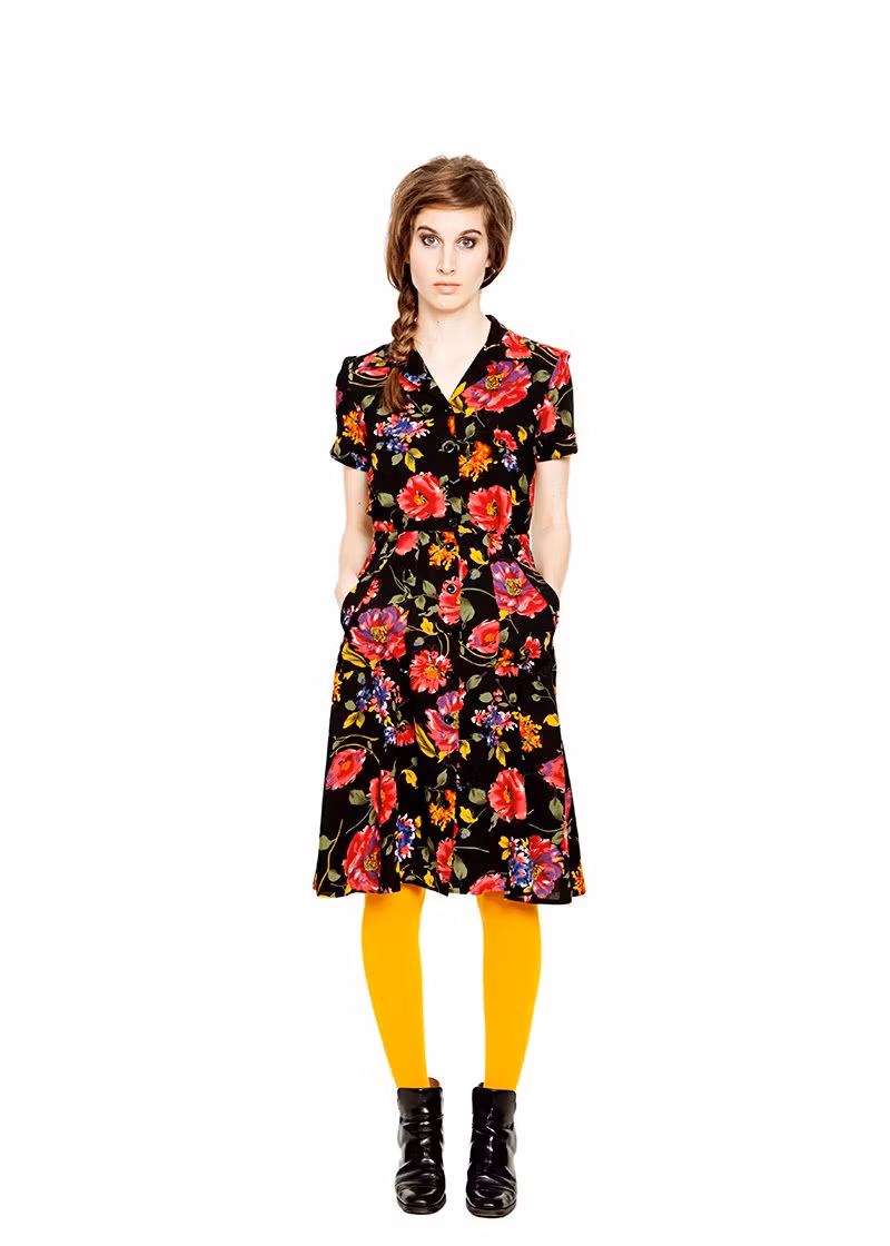 Dagny bold flowers