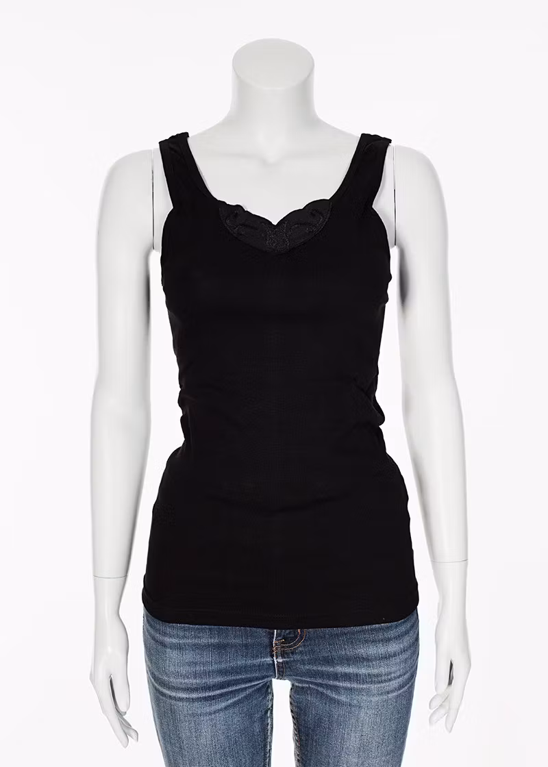 Single black