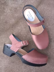 Cornelia, mjuktoffel ljunglila "nubuck"