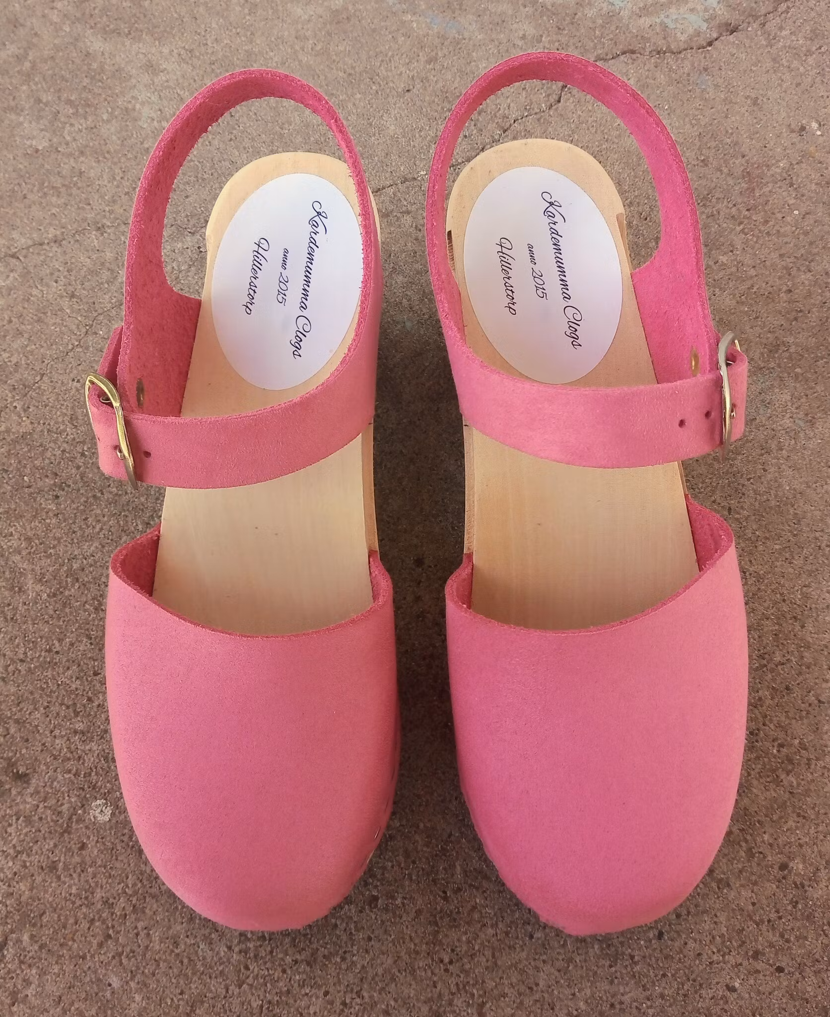 Iris, sandal i rosa "nubuck" ca 7cm  hög klack