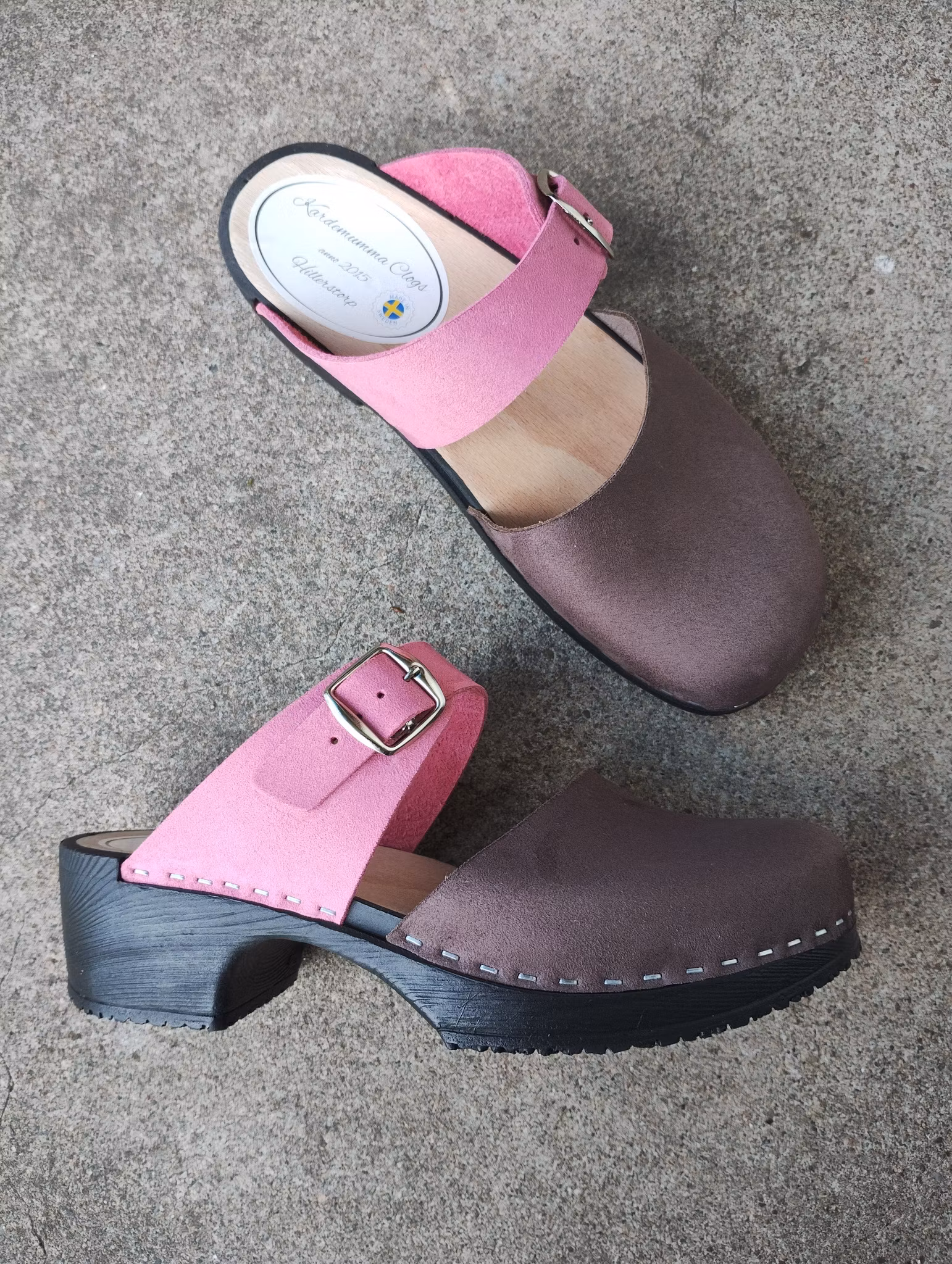 Britta mjuktoffel i brun och rosa nubuck