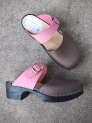 Britta mjuktoffel i brun och rosa nubuck