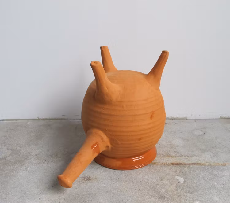 Gryta med rörhandtag