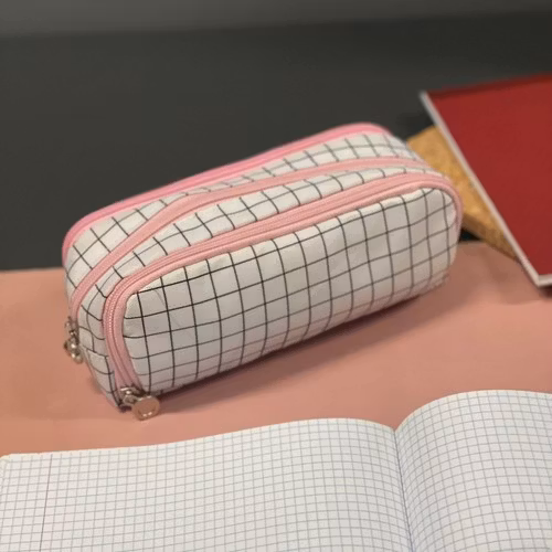 Trippelvikbart pennfodral - rutigt