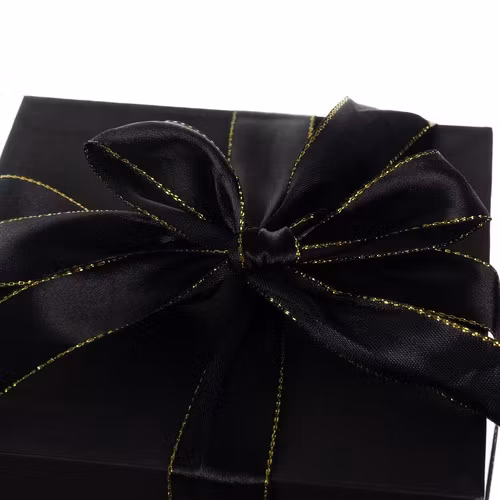 Röd Ros i Glaskupa med Belysning och Presentförpackning röd- Evighetsros