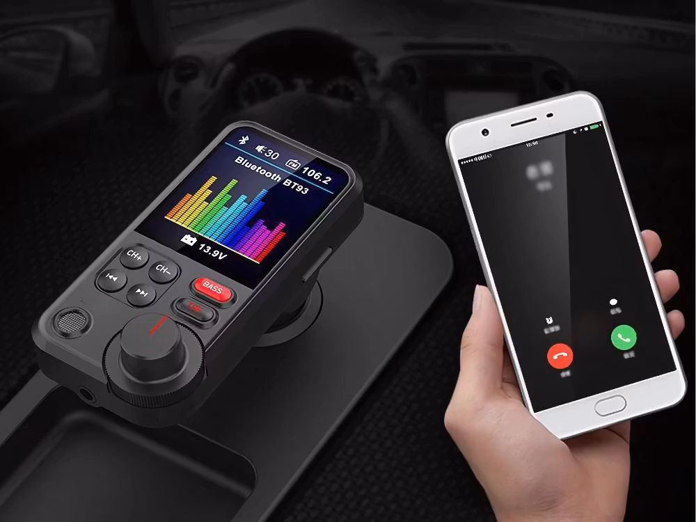 Bluetooth-sändare 5.0 FM-högtalartelefon USB QC TF Bas LCD 12-24V