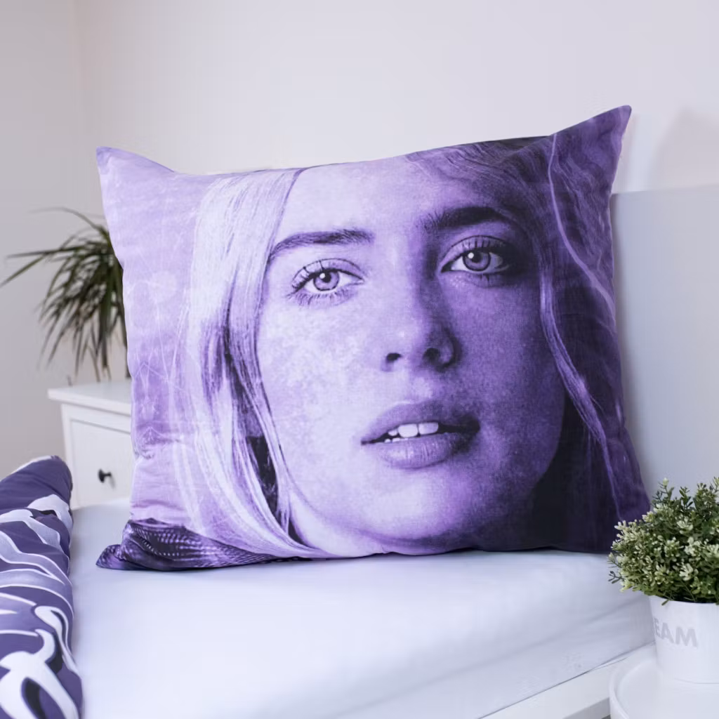 Billie Eilish Wild Flower bäddset 140x200cm, 70x90 cm