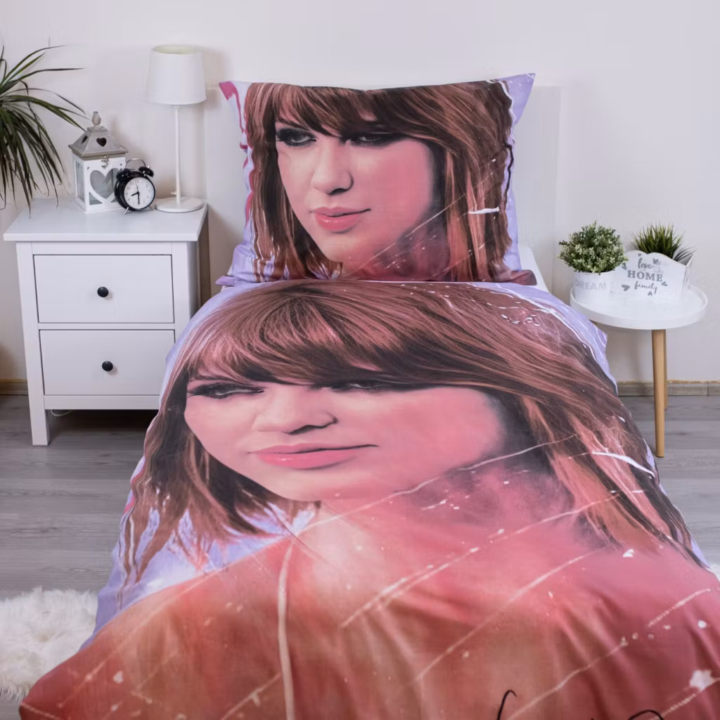 Taylor Swift Swift påslakanset 140x200cm, 70x90 cm